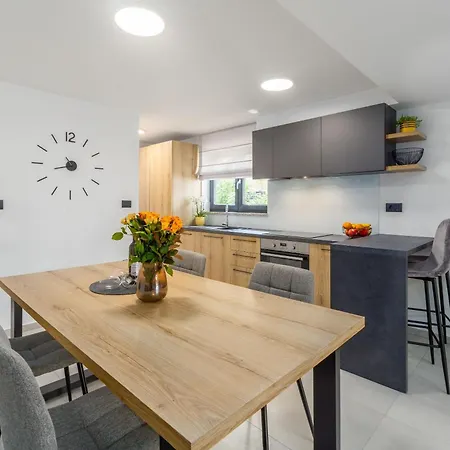 Apartman Moderne Olive Premium In